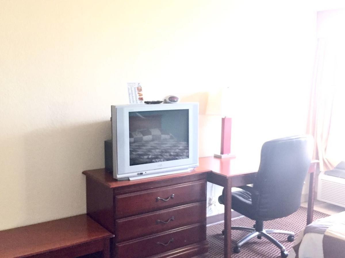 Courtesy Inn Del City Ngoại thất bức ảnh